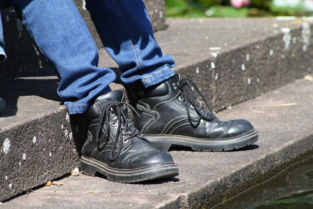 czarne buty robocze, wkładki do butów roboczych