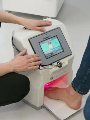 Leczenie grzybicy paznokci laserem Lunula - terapia paznokci z grzybicą w Ortomedicum Wrocław