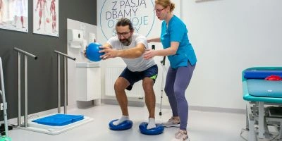 Terapia manualna w gabinecie fizjoterapeutycznym Ortomedicum Wrocław